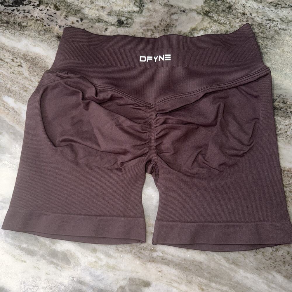 DFYNE Women's High-Waist Athletic Shorts - Dark Brown